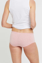Load image into Gallery viewer, sensitive skin bamboo underwear pink
