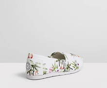 Load image into Gallery viewer, Freshwater Flamingos Espadrilles Canvas Vegan Shoes - The Bondi Club Shoes - Summer Shoes. Flat shoes - Flats - Papaya Lane