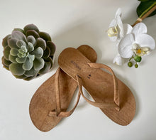 Load image into Gallery viewer, Cork Flip Flops - Vegan Thongs - Fairtrade Sandals by Artelusa Portugal - Final units!